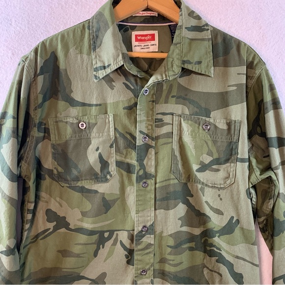WRANGLER Camo Shirt Jacket Shacket button down collared - Picture 2 of 7
